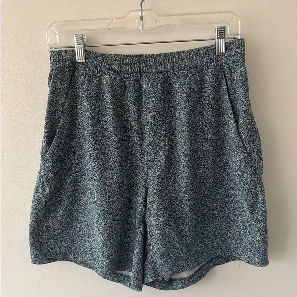 Men’s Grey Green Speckled Lululemon Shorts